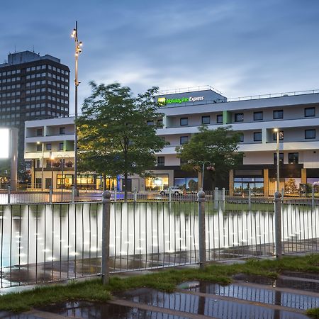 Holiday Inn Express Middlesbrough - Centre Square By Ihg Экстерьер фото