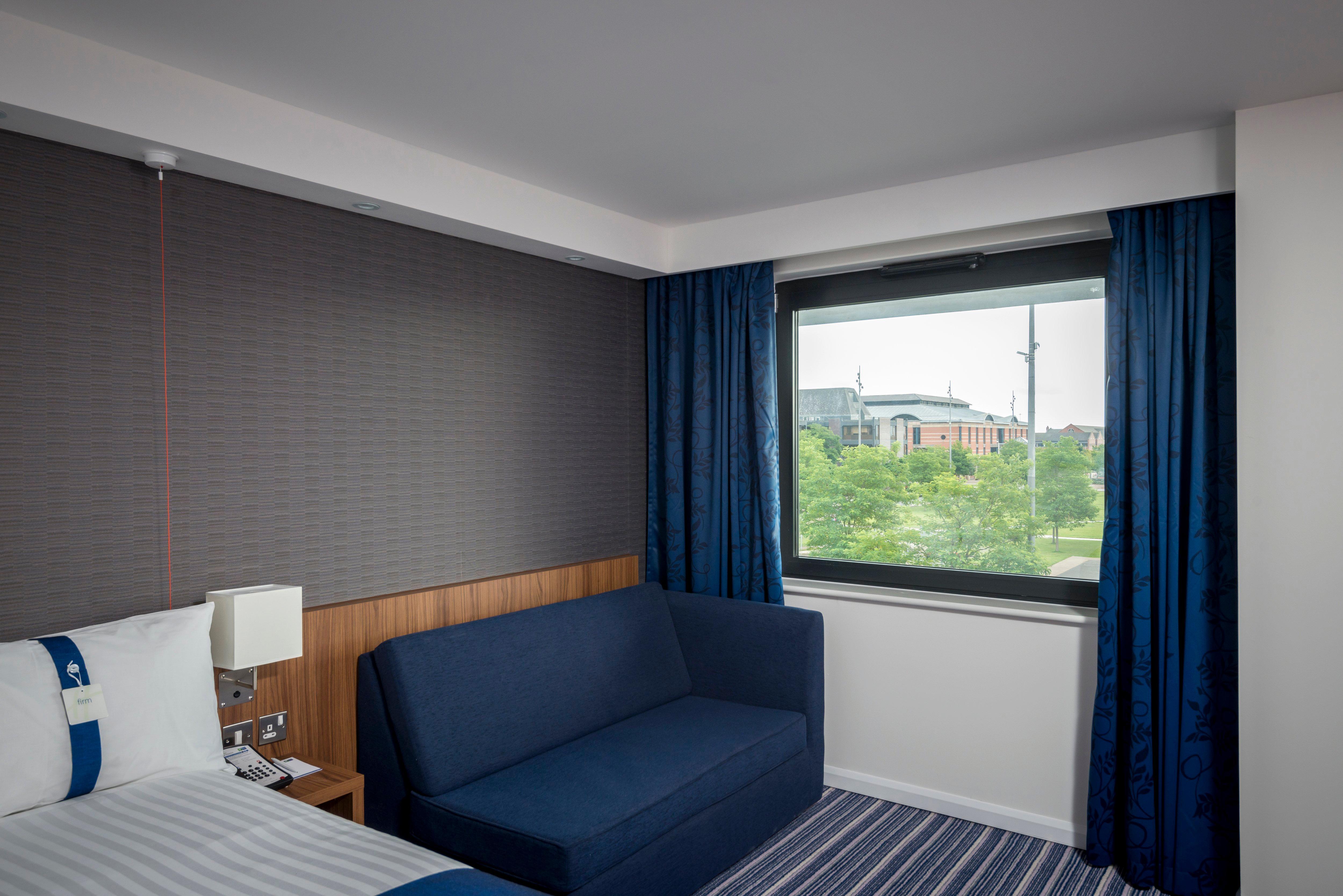 Holiday Inn Express Middlesbrough - Centre Square By Ihg Экстерьер фото