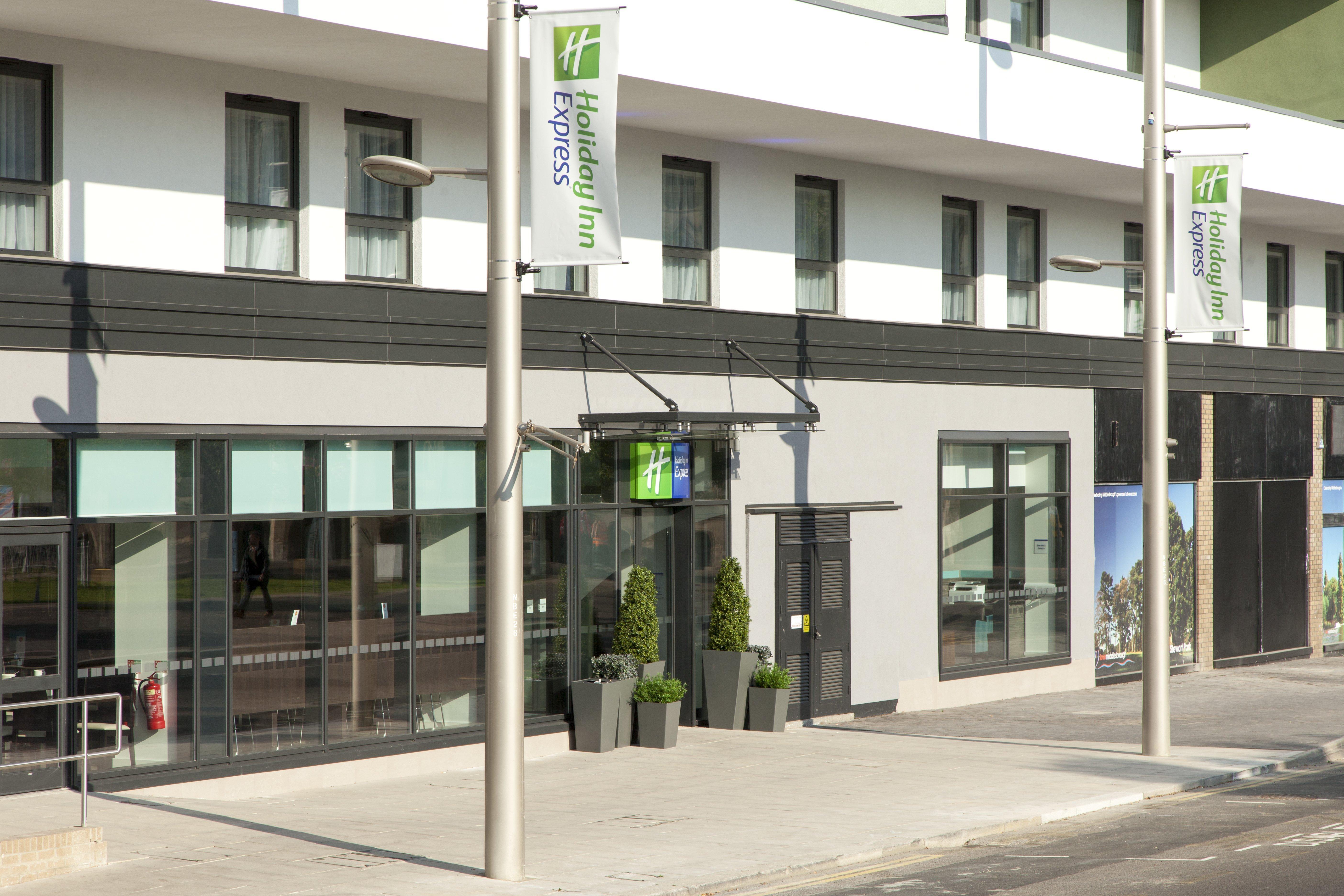 Holiday Inn Express Middlesbrough - Centre Square By Ihg Экстерьер фото